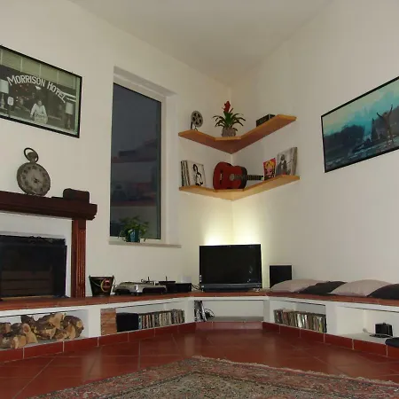 Camera-attico Luminoso Con Terrazza Homestay Palermo