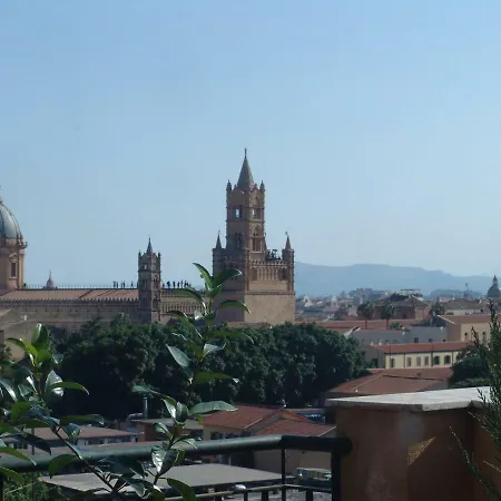 Homestay Camera-attico Luminoso Con Terrazza