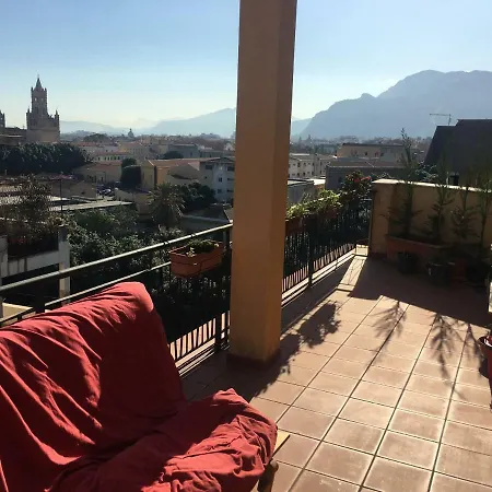 Homestay Camera-attico Luminoso Con Terrazza