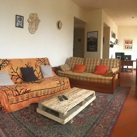 Camera-attico Luminoso Con Terrazza Homestay *